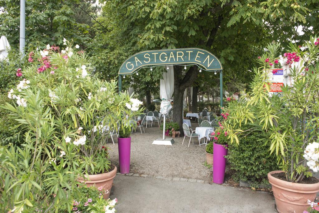 Hotel Bergwirt Schoenbrunn Vienne Extérieur photo