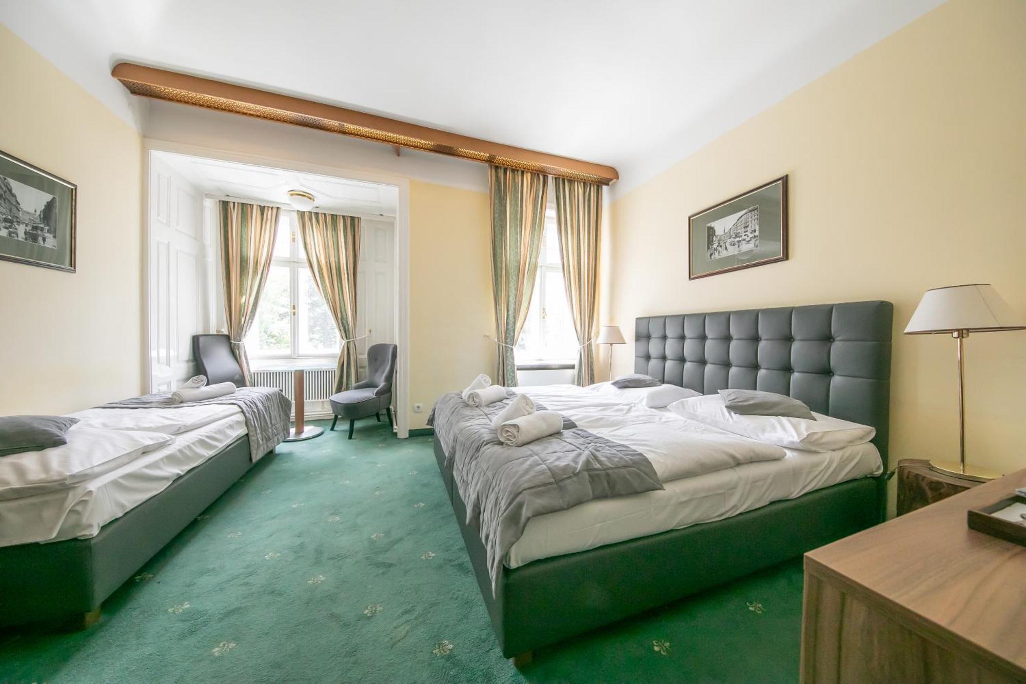 Hotel Bergwirt Schoenbrunn Vienne Extérieur photo