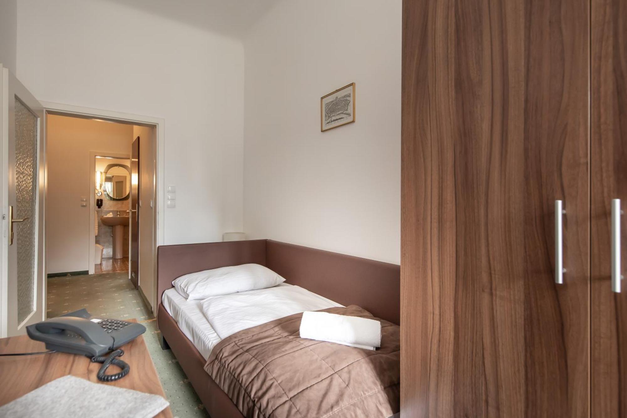 Hotel Bergwirt Schoenbrunn Vienne Extérieur photo
