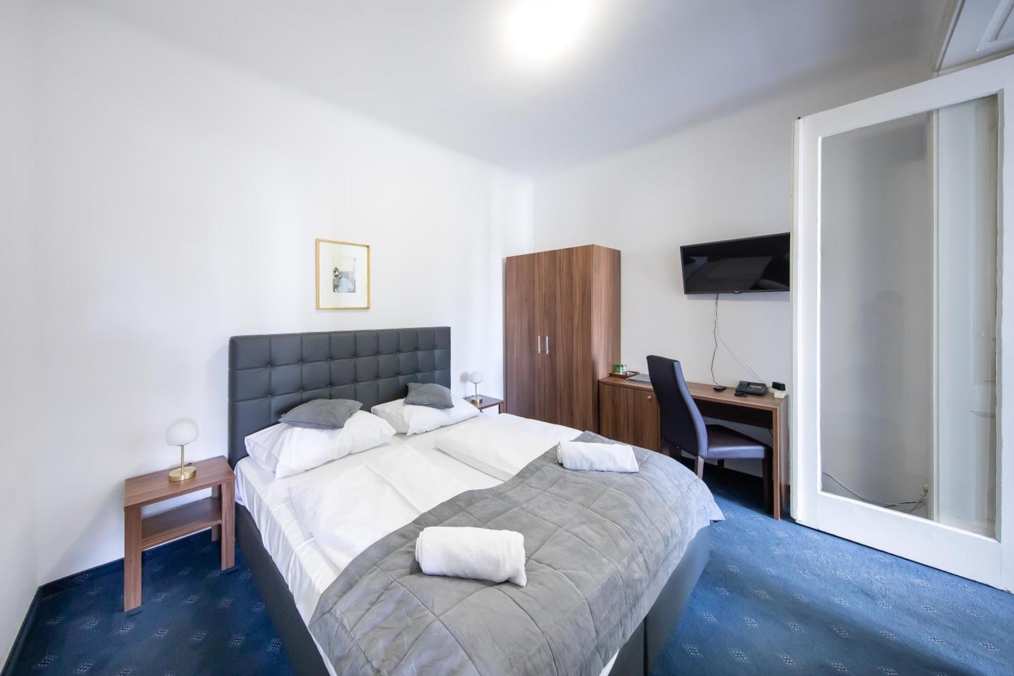 Hotel Bergwirt Schoenbrunn Vienne Extérieur photo